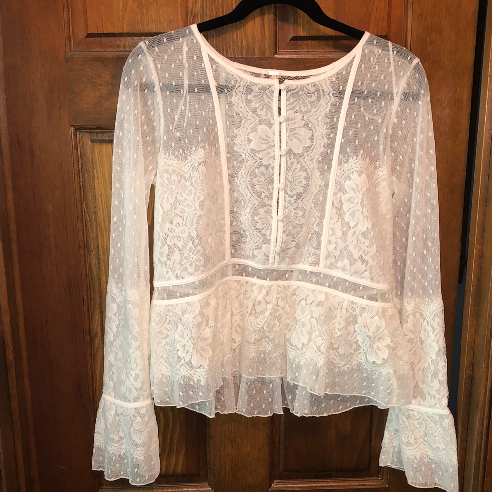 Free People Lace top 6 small buttons VGUC